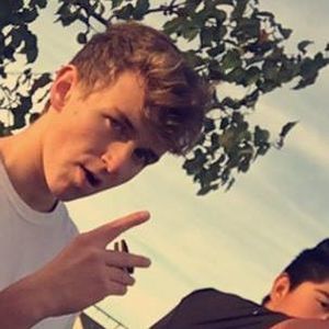 Meet your Posher, Dean